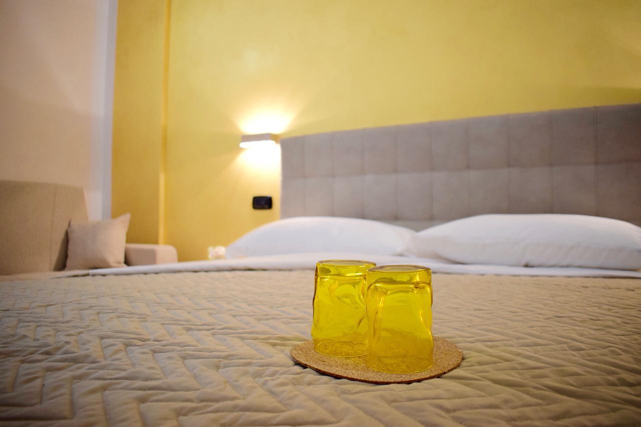 Corallo Rooms Salerno Luaran gambar